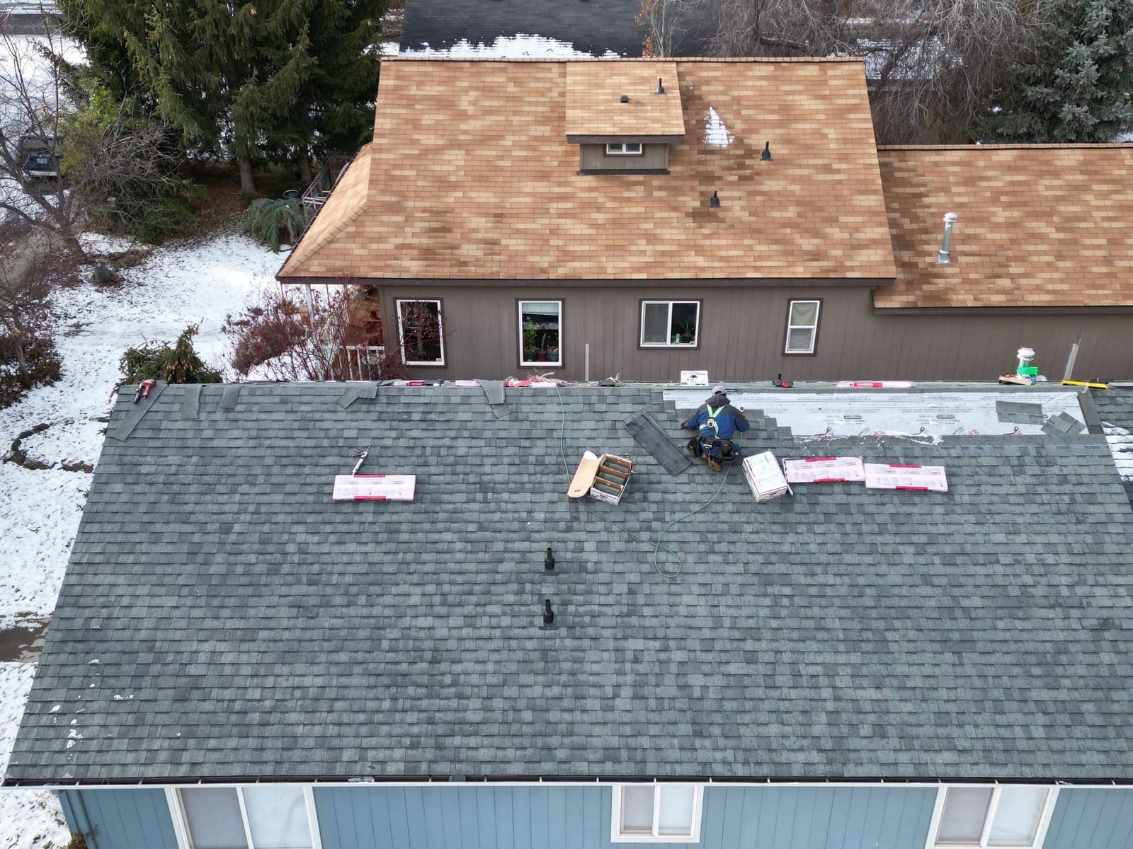 Aerial photo of a roof in Bend, Oregon