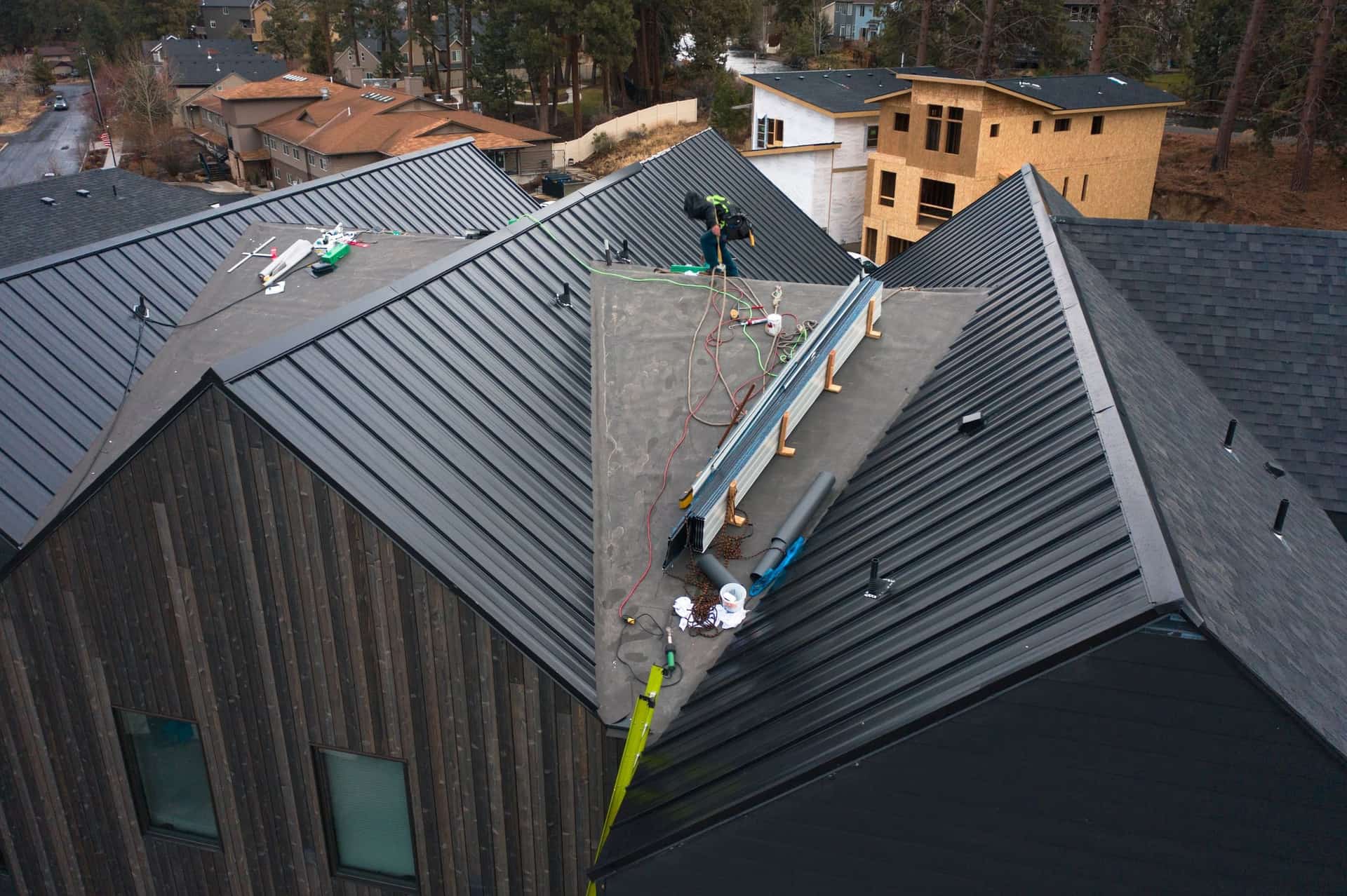 Aerial view of a Greenlee metal roof in Central Oregon